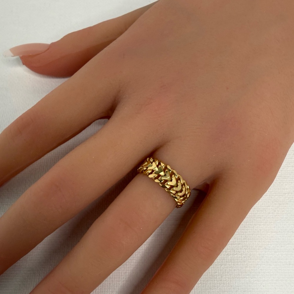 18K Genuine YG Heartbiz Ring